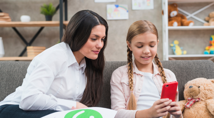 Why Phone Monitoring Apps for Parents Are Essential